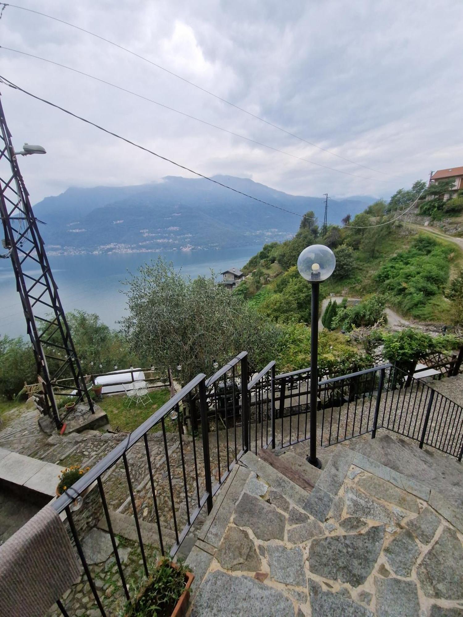 Rustico Verginate Bellano Bagian luar foto